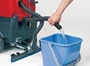 Ročno vodeni stroj za mokro čiščenje tal Cleanfix RA431
