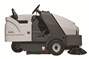 volanski pometalni stroj s strani